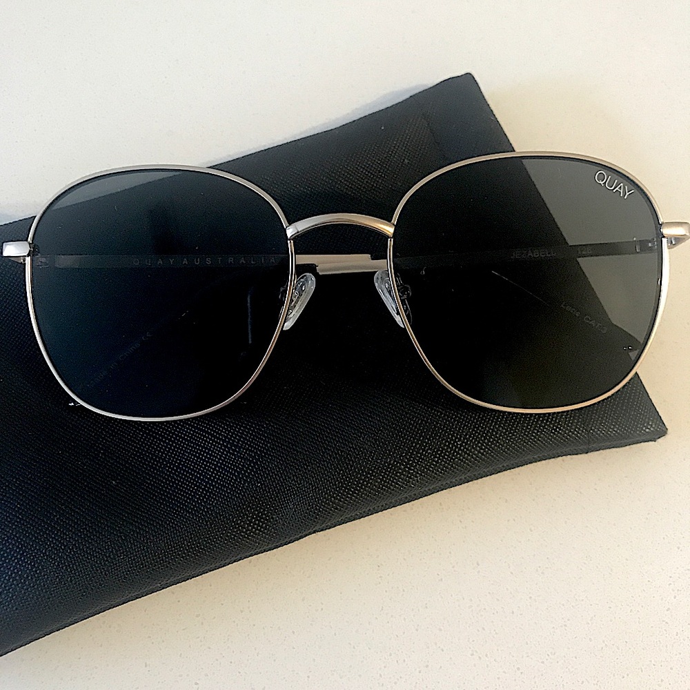 Quay Jezebel sunglasses 🕶